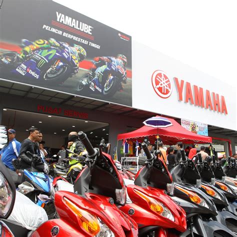 Welcome to Hong Leong Yamaha Motor | XMAX 250 - balustradellc