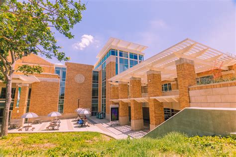 Welcome to the Sciences at Smith College - Clark … - wintechmobiles.com