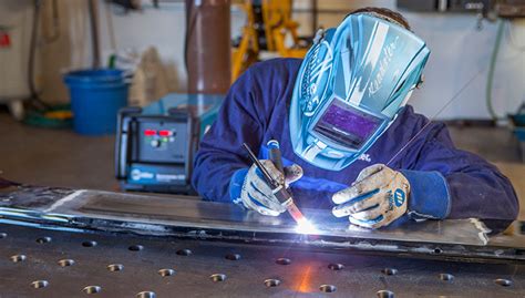 Welding Garage Safety Guide: From Setup to PPE to … - balustradellc