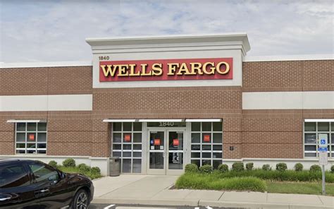 Wells Fargo Bank - Miami, FL - US Banks Directory - wintechmobiles.com