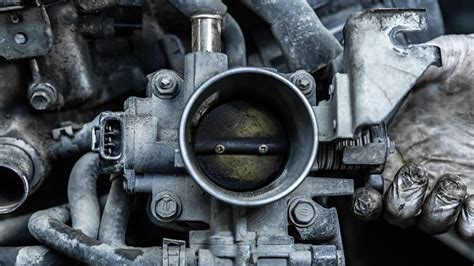 What is a Throttle Body Service & How to Clean the Throttle Body - balustradellc