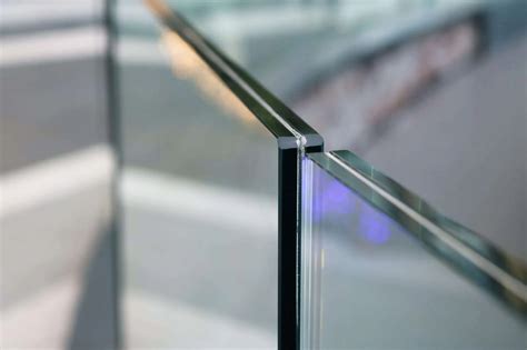 What is artglass and is it better than regular glass or … - balustradellc