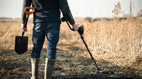 What to Know About Mudlarking - Archaeology Now - wintechmobiles.com