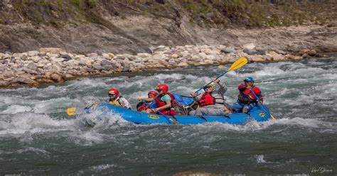 whitewater rafting rivers in Nepal - balustradellc