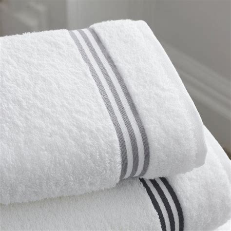 Wholesale Commercial Sheets, Towels and Linens - balustradellc