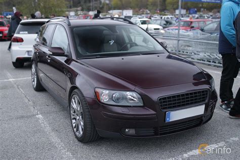 WHU111 - Volvo V50 T5 Manuell, 220hk, 2005 - car.info