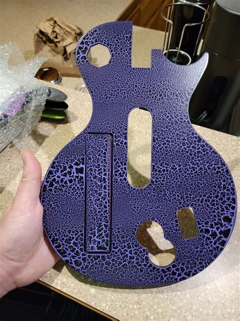 Why Does My Electric Guitar Crackle - Instrument Insight - balustradellc