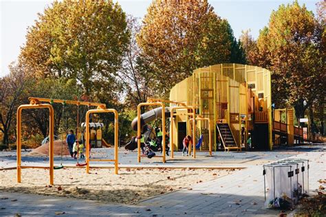 Why We Should Encourage Children to Play Outdoors - balustradellc