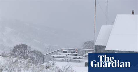 Wild autumn weather delivers snow, storms and power cuts to eastern ... - raincitystudios.com