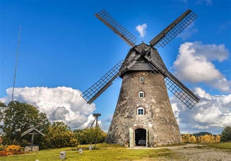 Windmills in Medieval Times - wintechmobiles.com