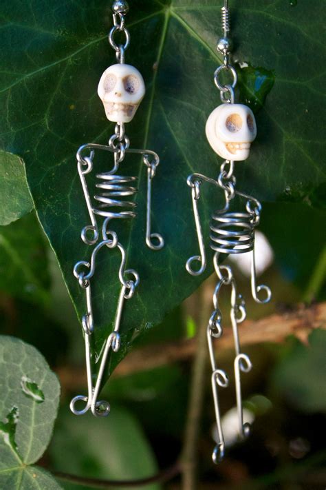 Wire Skeletons - Etsy - muktibox.com