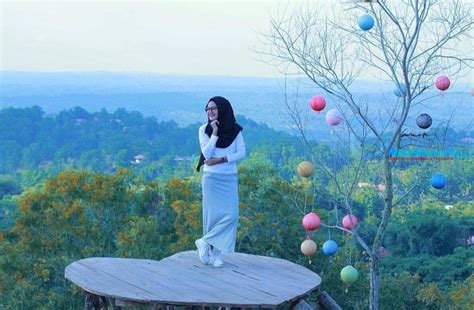 Wisata Alam Bukit Lampion Beramah Bangkalan Madura. - balustradellc