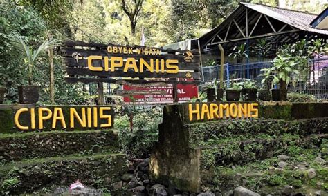 Wisata Cipaniis, memorial site, local landmark, West Java ... - Yandex - balustradellc