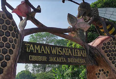 Wisata dan Edukasi di Taman Wisata Lebah Madu - Kompasiana - raincitystudios.com
