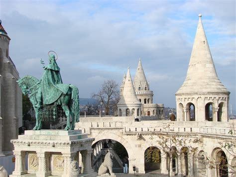 Wisata di Budapest - balustradellc