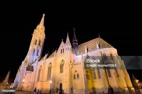 Wisata malam, Distrik II, Budapest - GetYourGuide - balustradellc