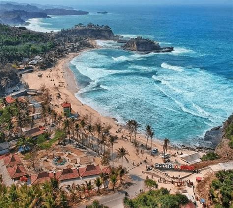 Wisata Pantai Klayar Pacitan - balustradellc