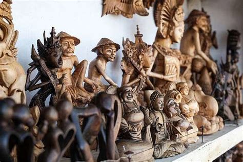 Woodcarving in Bali - Carving Magazine - muktibox.com