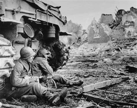 World War II | Exhibits - World War II | Museum of World Treasures - wintechmobiles.com