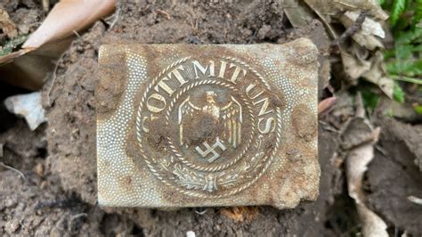 World War II Metal Detecting - German Guns - balustradellc
