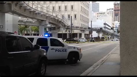 WPLG Local 10 - IRS BUILDING EVACUATED - A bomb threat at.