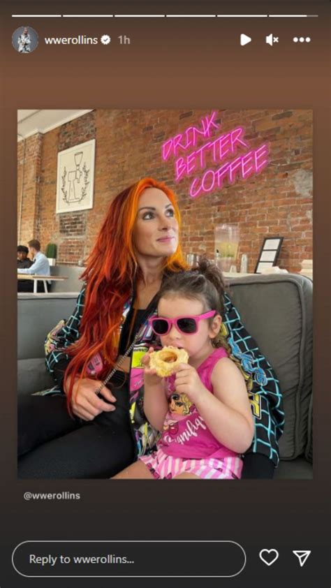 Becky Lynch Sex X - WWE Superstar Seth Rollins shares an adorable picture of Becky Lynch and  their daughter - readygeneration