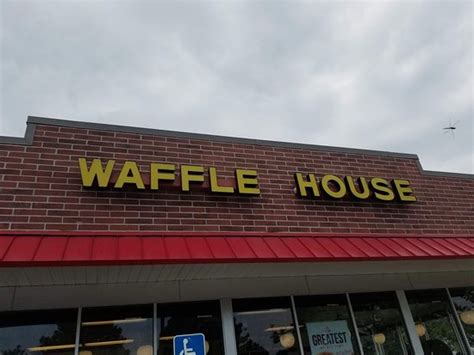 Waffle House, Inc. is an American restaurant chain with over 1,900 locations in 25 states in the United States. The bulk of the locations are in the Midwest and especially the South, where the chain is a regional cultural icon. The menu consists mainly of Southern breakfast food. Waffle House is headquartered in Norcross, Georgia, in the Atlanta metropolitan …