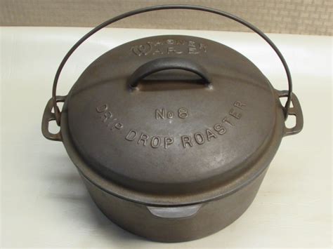 Selling a vintage 1920's Wagner Ware Drip Drop Roaster (Dutch Oven) It is in great condition, seasoned. The top fits snug. The roaster has the # 1268 D with the lid having the #1268 B. Signed on the i