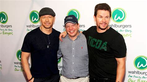 Wahlberg brothers sued by burger restaurant partners Fox …