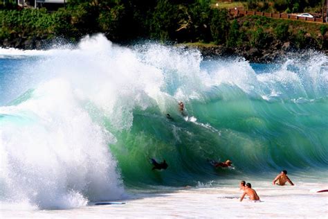 Jan 17, 2021 ... TV man says up to 50' faces! Brave souls say Waimea Bay can handle! Soul surfers surfing super surf 1/16/21. THANKS FOR WATCHING!