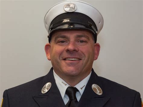 Wakefield ma obituaries.  Of Wakefield, formerly of Melrose, Dec.  For assis...