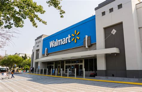 Cho đến nay, đó cũng là mục đích và ý nghĩa sự tồn tại của thương hiệu này. Trải qua 18 năm hoạt động, Walmart Supercenter đầu tiên được mở tại Washington, Missouri, kết ….