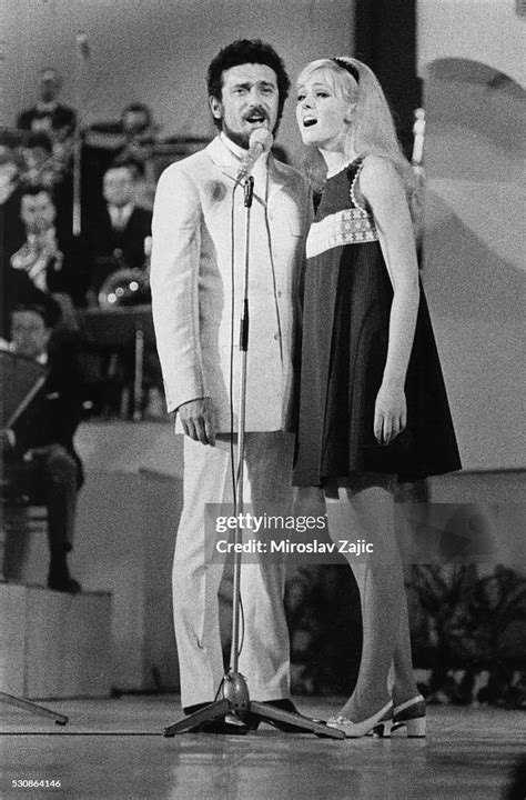 Waldemar Matu&scaron;ka - Životopis -