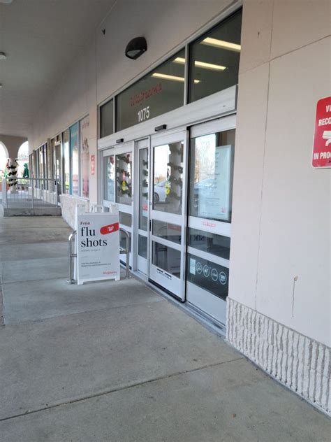 Walgreens 1075 seven locks rd rockville md 20854. Increased Offer! Hilton No Annual Fee 70K + Free Night Cert Offer! Chase has been on a roll lately with its Chase Offers. Now you can find three new profitable deals in your accoun... 