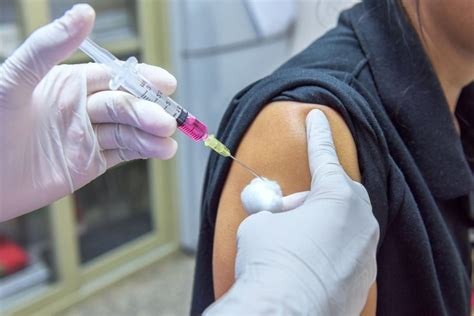 A flu shot can mean the difference between having a pleasant, healthy winter or a miserable one. It is typically your best protection against the latest strain of the flu. Read on ...