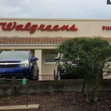 Dec 5, 2023 · San Antonio Police were called to a Walgreens located on Commerce Street and South General McMullen, not far from Rosedale Park, after receiving reports of a stolen vehicle around 3:45 a.m..