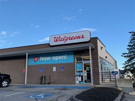 Walgreens gardiner maine. 218 Maine Ave Farmingdale, ME 04344 Opens at 7:45 AM. Hours. Mon 9:00 AM -5:00 PM Tue 7:45 AM -7:00 PM Wed 7:45 AM -5:00 PM Thu 7:45 AM ... 