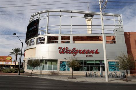 Walgreens las vegas nm. Maybe it’s true that what happens in Vegas stays in Vegas, but that doesn’t mean the best hotels in Las Vegas are also a tightly kept secret. From fancy gondola rides to balcony-views of the strip, Vegas offers accommodations for everyone. 