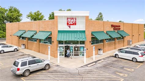 Walgreens monmouth il. Up to 50% off clearance. Find 24-hour Walgreens stores in Monmouth, IL to order beauty, personal care, and health products for pickup. 