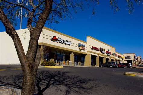 About Albertsons El Paso - I - 10 and Redd. Visit your neighborhood Albertsons located at 5630 N Desert Blvd, El Paso, TX, for a convenient and friendly grocery experience! From our deli, bakery, fresh produce and helpful pharmacy staff, we've got you covered! Our bakery features customizable cakes, cupcakes and more while the deli offers a ...