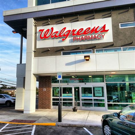 Reviews from Walgreens employees about Walgreens
