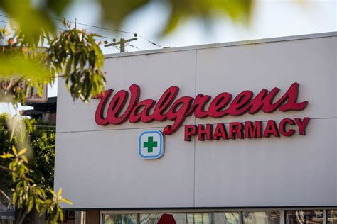 Walgreens to pay San Francisco $230 million for its role in opioid epidemic