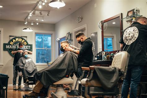Walk in barber shop. If you are looking for a barbershop in North Park, San Diego, you have come to the right place! Give us a call to book your appointment: (619) 538-7951, or you can easily book your appointment online. Our team of highly skilled barbers specializes in short classic haircuts, fades, razor shaves, buzz cuts, and beard/mustache trims with clean lines. 