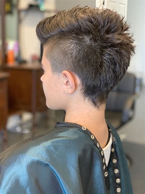 Walk in haircut. FIND A SALON. All Great Clips Salons /. United States /. ND /. Get a great haircut at the Great Clips Marketplace hair salon in Grand Forks, ND. You can save time by checking in online. No appointment necessary. 