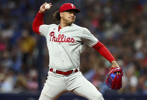 Walker wins 6th straight start, Phillies beat Rays 8-4 for 11th consecutive road win