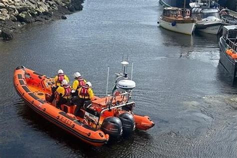 Walkers were left stranded by the tide - Independent.ie