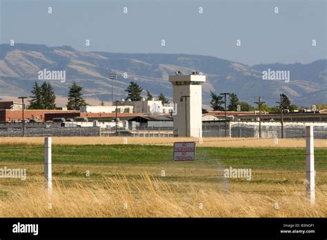 Walla walla state penitentiary. A news release from Washington State Department of Corrections said detectives with the Walla Walla Police Department are investigating the death of an incarcerated man found dead at 1:05 p.m. at ... 