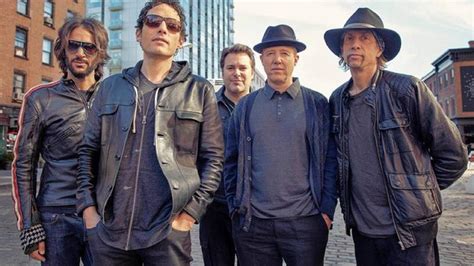 Wallflowers tour 2023. Since that time and numerous lineup changes leaving Dylan the sole original member, The Wallflowers are still going strong with their seventh studio album Exit Wounds being released back on July 9. As part of their tour in support of the record, the band took the stage at the Greenwich Odeum on 59 Main Street in … 