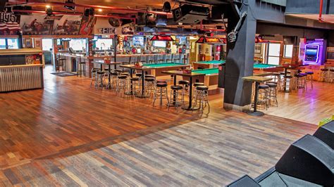 Wallys pub. Wallys Pub of Hampton Beach, NH. Well established bar at the beautiful Seacoast of New Hampshire. Friendly staff in a rocking atmosphere with great local bands playing constantly.Whether... 