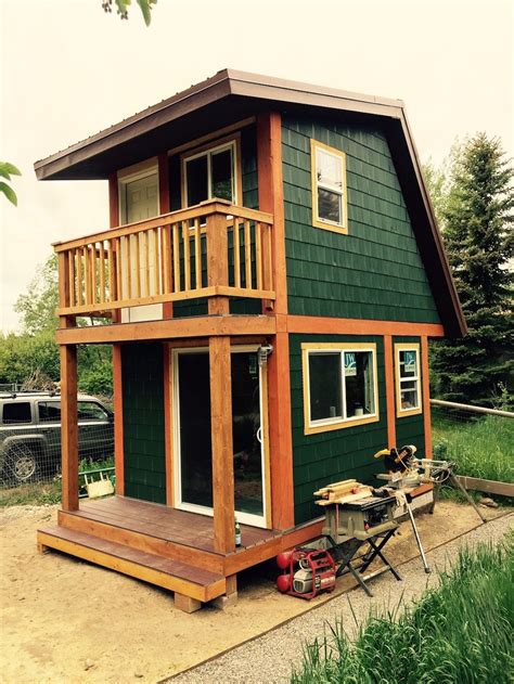 Sep 28, 2017 · 16. Lil Red: $18,000. This tiny house is truly tiny—it measures just 90 square feet, and is only 14 feet in length. The house sold for just $18,000. While I do not know what the original construction cost was, it probably was less than that, so this was a cheap house to build, but it does not skimp on style!. 